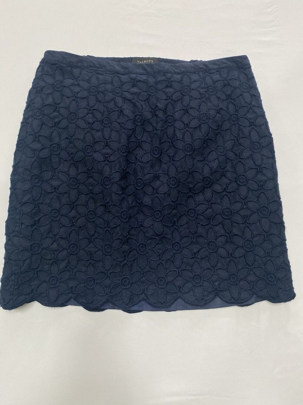 Talbots Woman Petites Navy Blue 100% Linen Embroidered Floral Eyelet Skirt 14WP